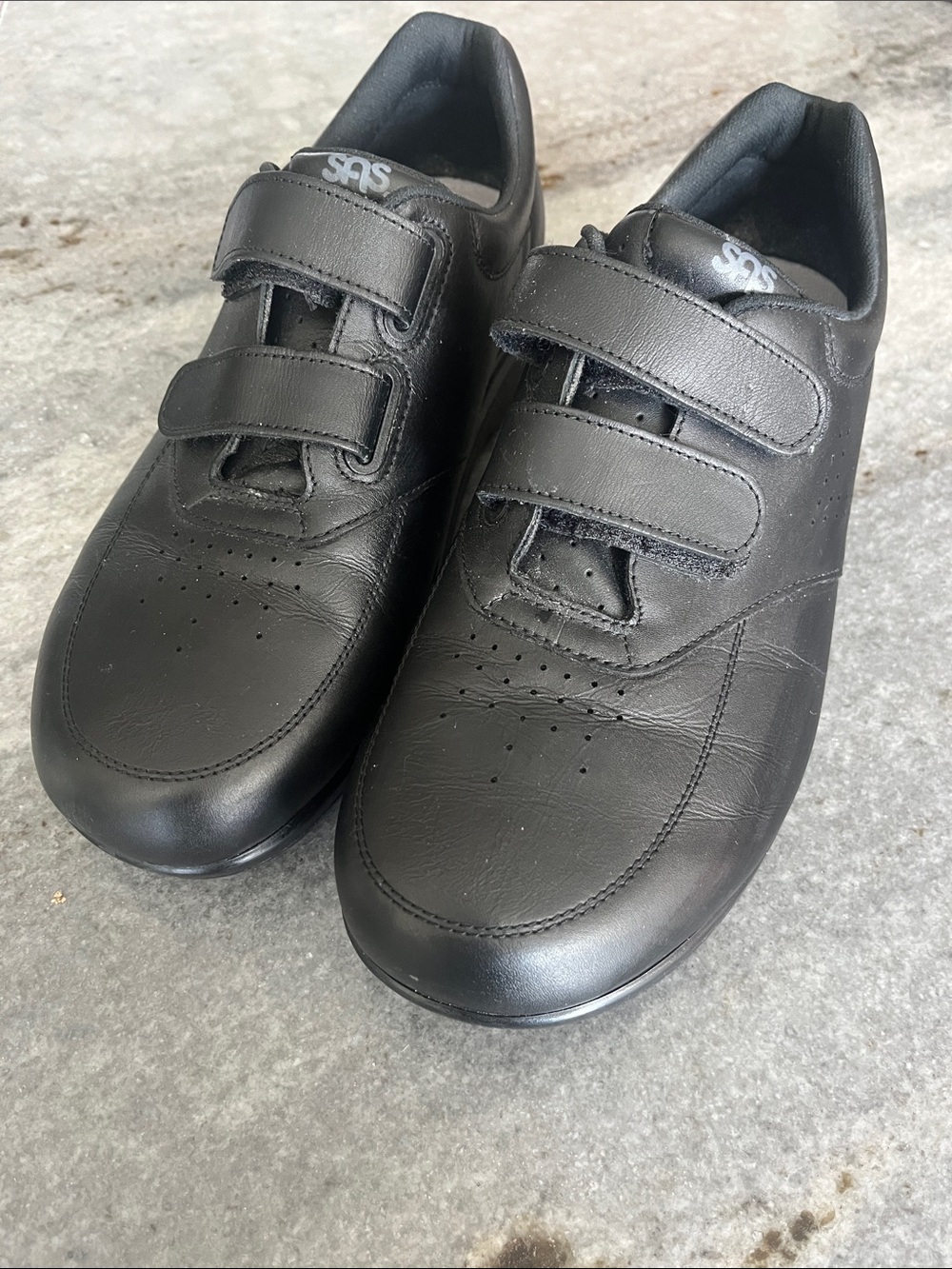 SAS Men's Black Leather Velcro Athletic Shoes